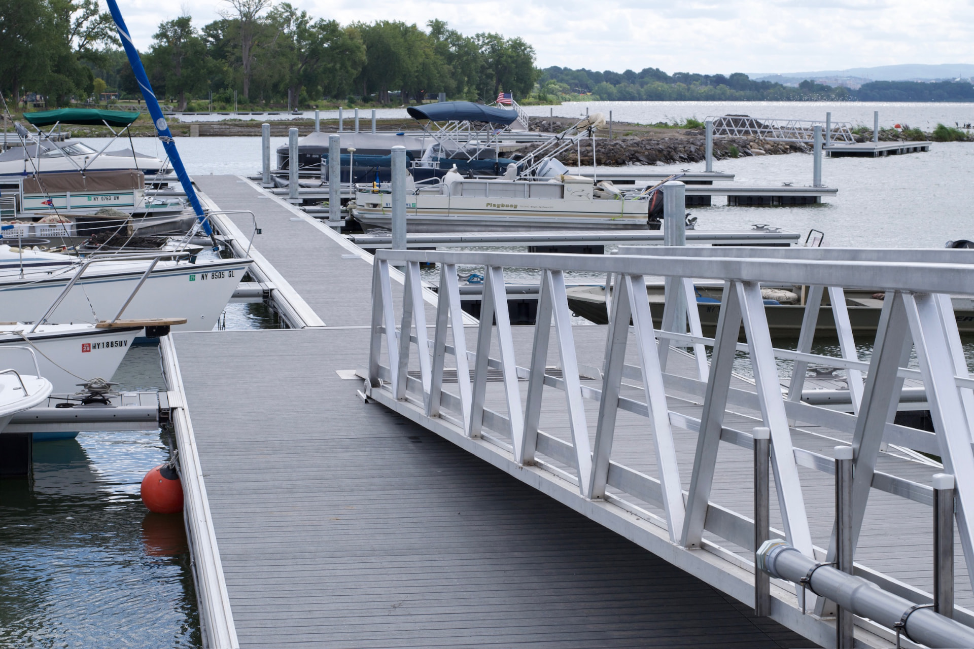 Aluminum gangway and new floating docks at Onondaga Lake Park Marina